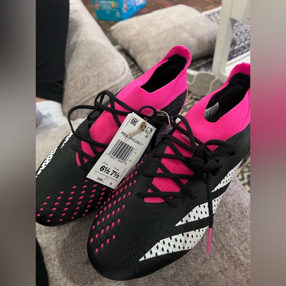Predator accuracy.1 soccer cleats